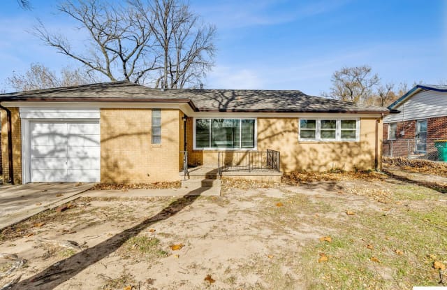 7514 Watson - 7514 E Watson Ln, Wichita, KS 67207