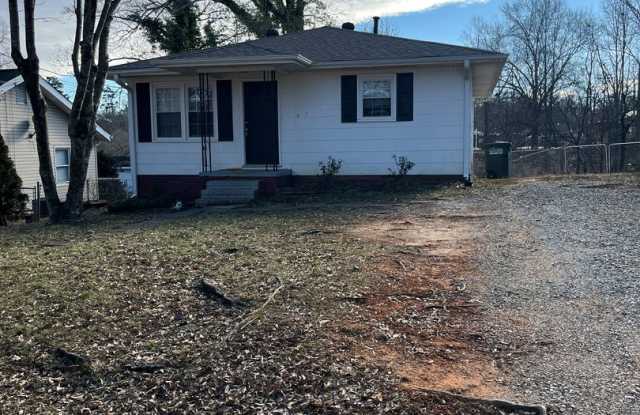 Cozy Bungalow in Gastonia!