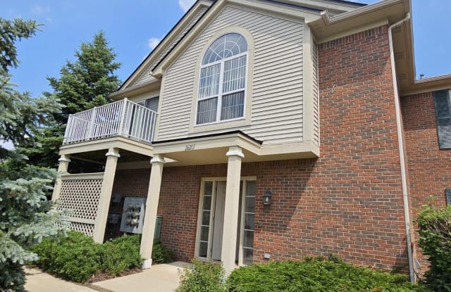 26201 Chesapeake Circle - 26201 Chesapeake Circle, Commerce, MI 48390