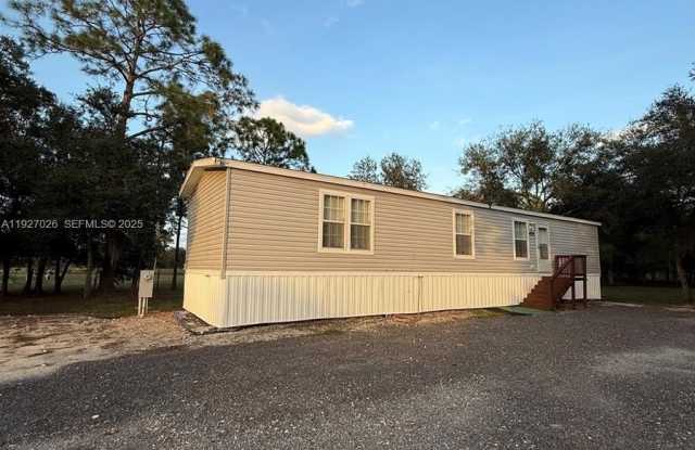 Photo of 455 S Coral