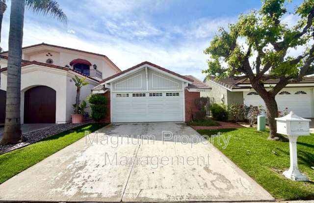 24302 Ponchartrain Ln