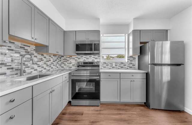 3750 SW 59th Ave