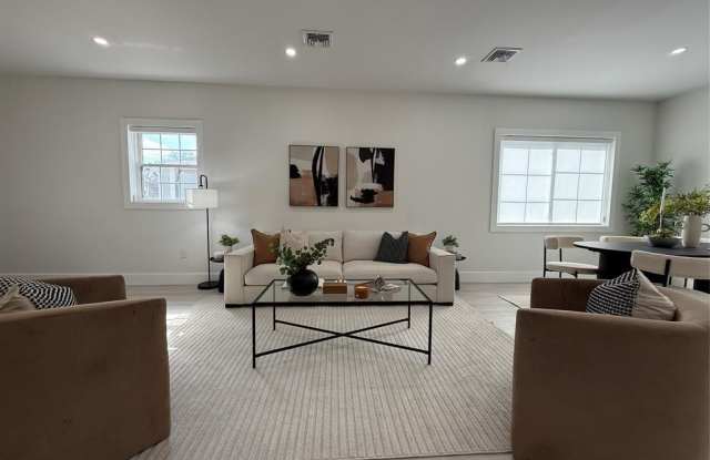 415 B Frances Lane 415 B