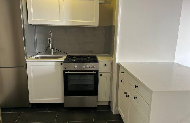 1810-18 RITTENHOUSE Square unit: 1609