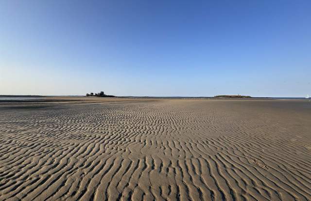 157 Hills Beach Road