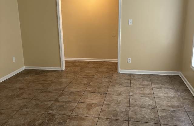 5082 Golden Oaks Drive