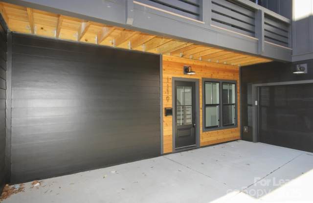 1110 Greenleaf Avenue