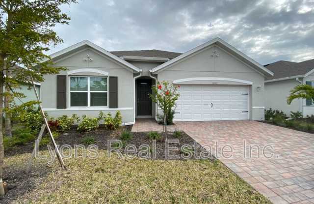 20347 Camino Torcido Loop
