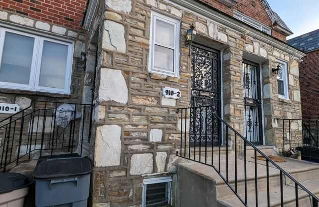 910 E DURARD Road unit: 2