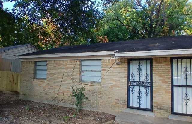 Cozy 2 Bedroom 1 Bath | Open to Section 8 | Westwood - $99 Move In Promotion