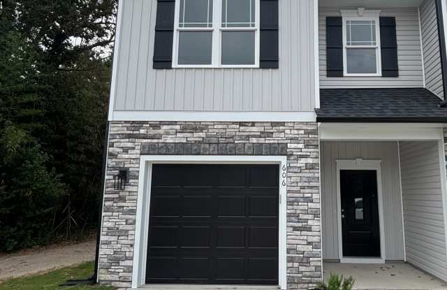 Photo of 606 South Blackmon Street