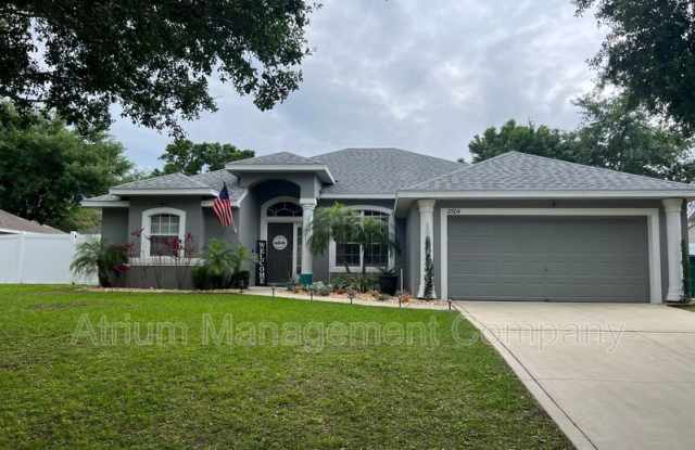 2504 Carmel Ln