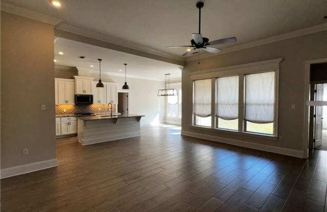 1072 Fox Sparrow Loop