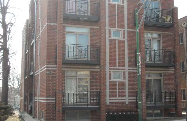 6811 W Raven St - 6811 West Raven Street, Chicago, IL 60631