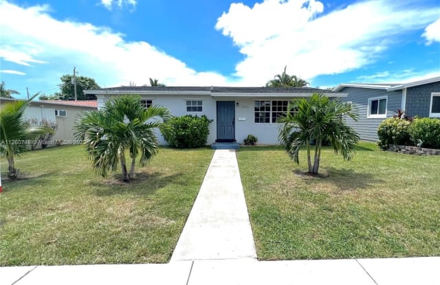 3242 Arthur St - 3242 Arthur Street, Hollywood, FL 33021