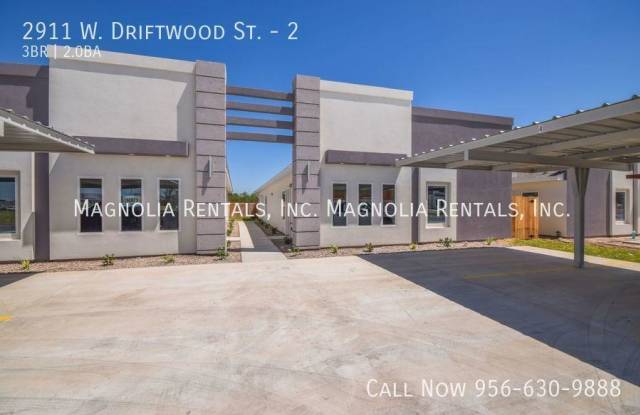2911 W Driftwood St