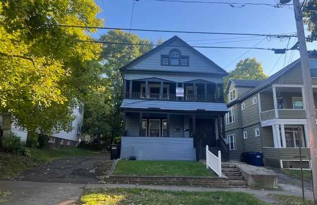 Photo of 1322 Madison St Apt 11