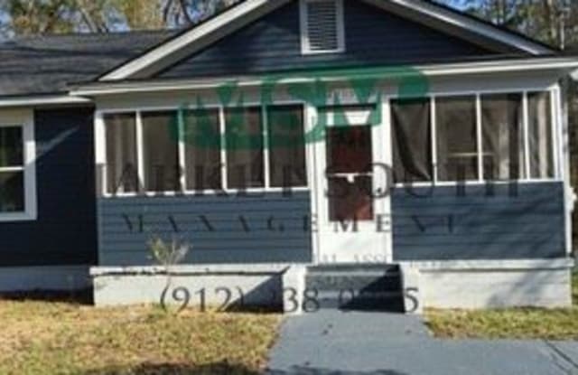 4318 Walton Street - 4318 Walton Street, Savannah, GA 31405