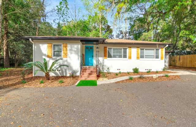 304 Northwest 24th Street