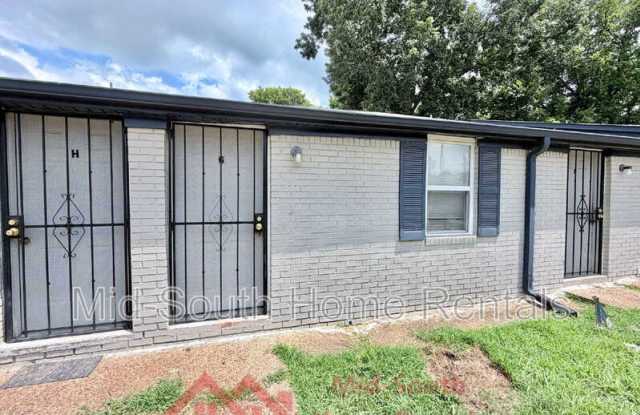 200 N Tipton St
