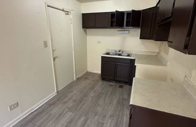 7951 South Drexel