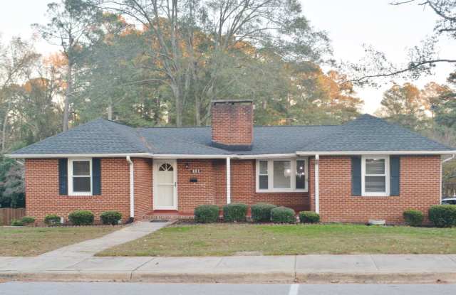 3 Bed/1.5 Bath in Downtown Fuquay
