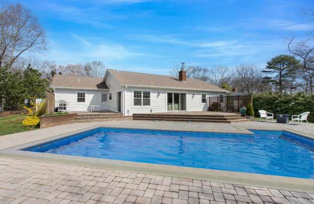 Photo of 15 Birchwood Lane