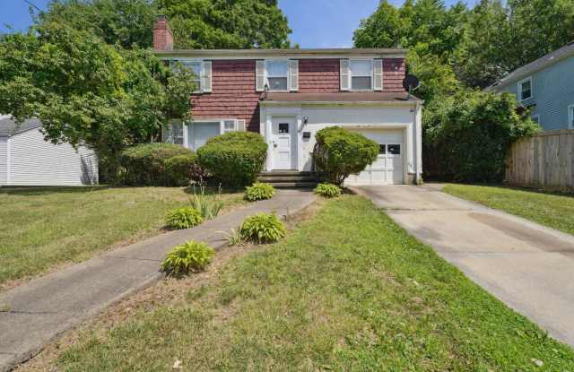 93 Diamond Street