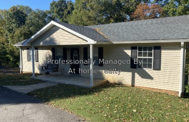 518 Skyview Dr - 518 Skyview Drive, Ashland City, TN 37015