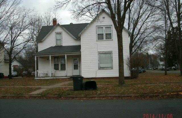 Photo of 1620 6th Street E