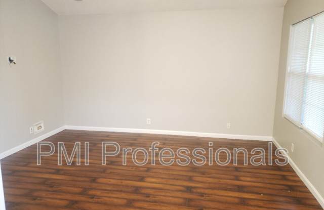 2743 Painted Pony Dr