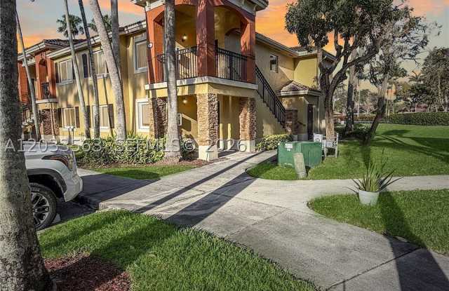 945 NE 34th Ave