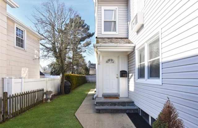 30 N Maryland Avenue