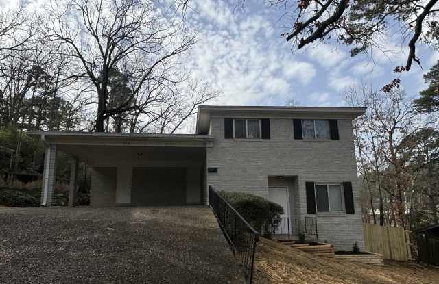 412 Del Rio Dr