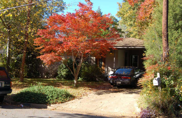 1602 18th Avenue E- 3 bed 2 bath House