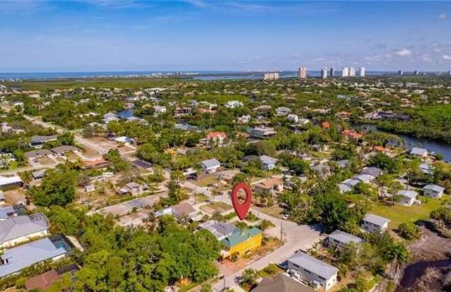 4011 Tarpon AVE