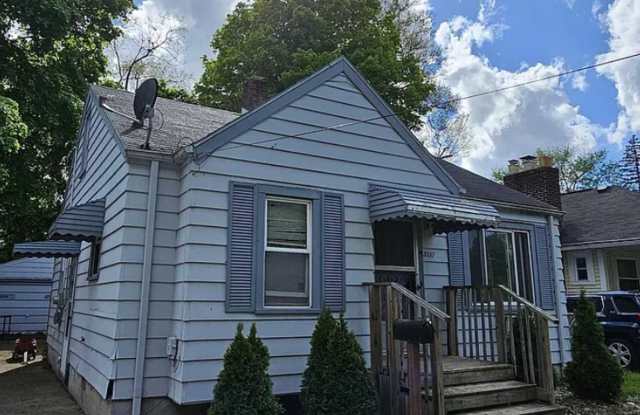 Photo of 3337 Court St.