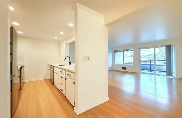 949 North 35th Street