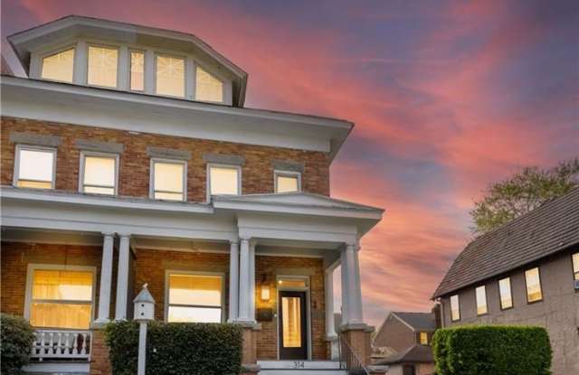 Photo of 314 Dinwiddie Street