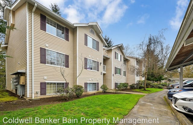 19230 Forest Park Dr. N.E. #C310 - 19230 Forest Park Drive Northeast, Lake Forest Park, WA 98155