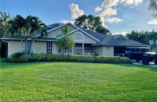 6715 Willow Lake Circle