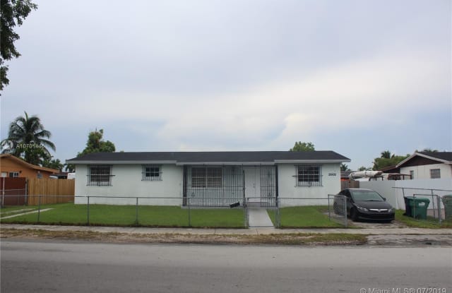 29500 SW 144th Ave - 29500 Southwest 144th Avenue, Leisure City, FL 33033