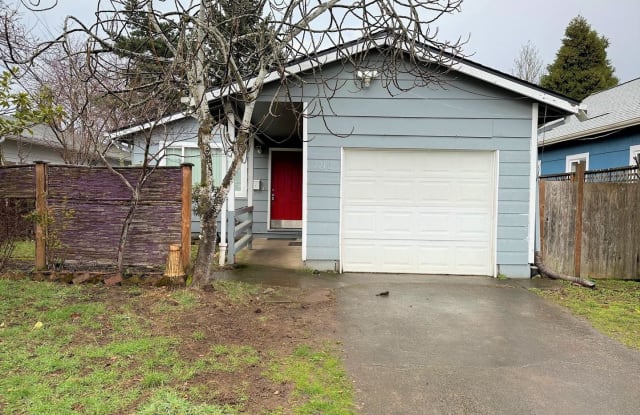 3716 SE 62nd Ave - 3716 Southeast 62nd Avenue, Portland, OR 97206