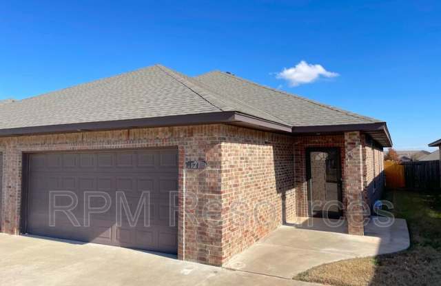 121 Bison Court Way