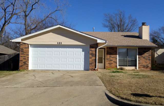 Photo of Move in Special!! 3 Bed, 2 bath, 2 car garage home - Noble, OK