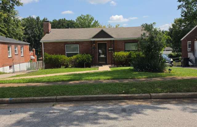 1308 MOUNT OLIVE AVENUE | UNIVERSITY CITY 63130