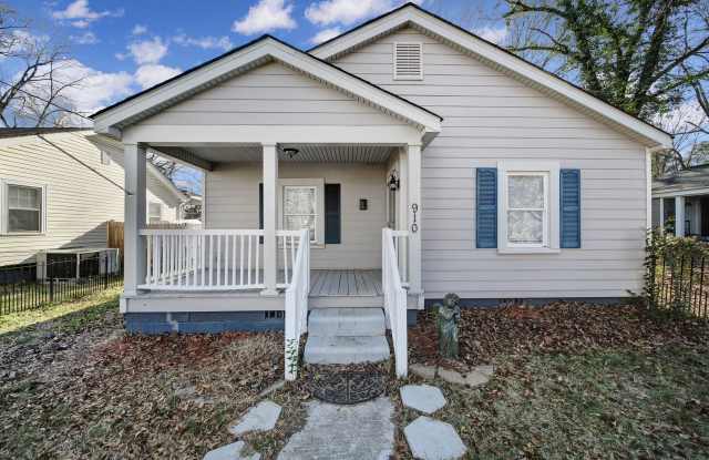 Photo of Wonderful Cottage Home in Gastonia!