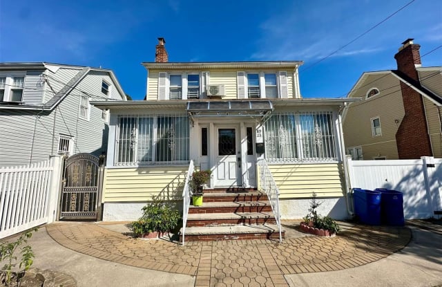 89-23 191 St - 89-23 191st Street, Queens, NY 11423