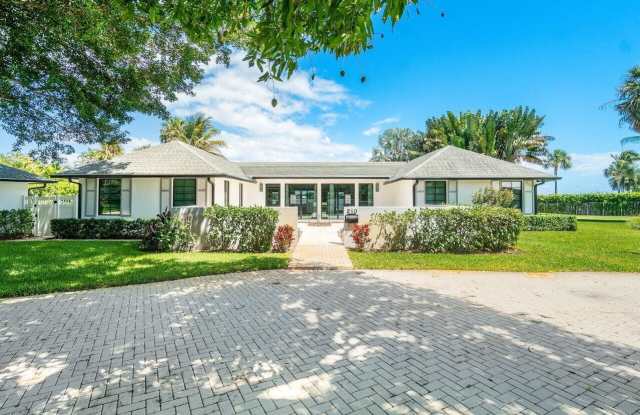210 S Lake Drive