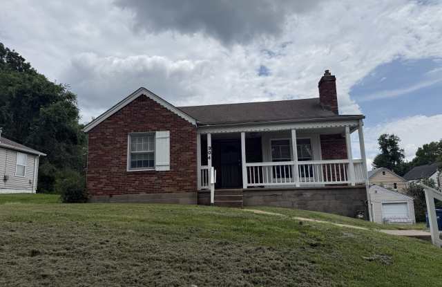 304 Superior Dr